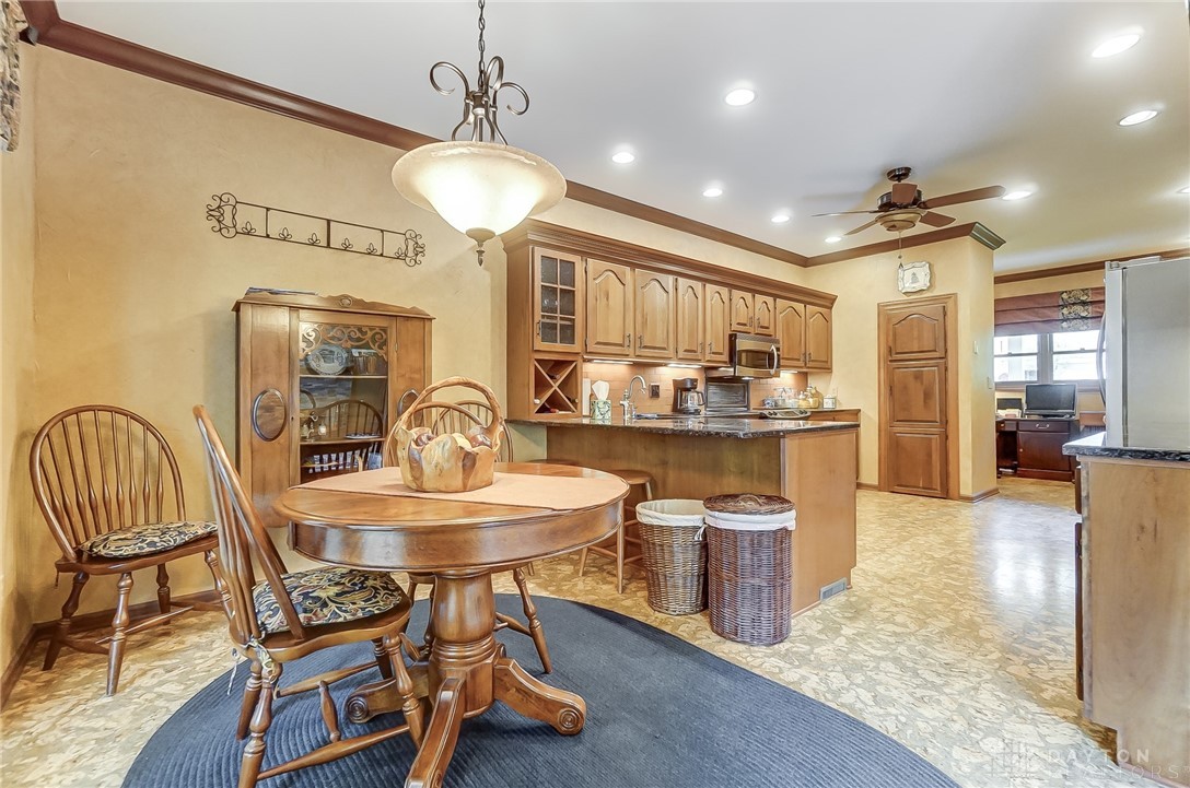 1062 Berryhill Road Bellbrook, OH 45305 - Photo 12 of 51 Gallery Image 12