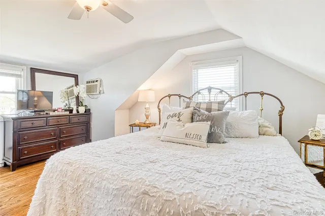 $699,000 | 210 11th Street, West Babylon, NY 11704