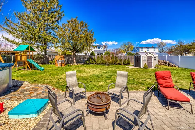 $699,000 | 210 11th Street, West Babylon, NY 11704