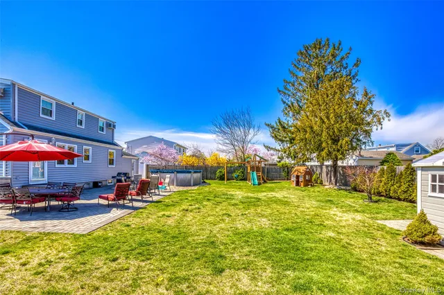 $699,000 | 210 11th Street, West Babylon, NY 11704