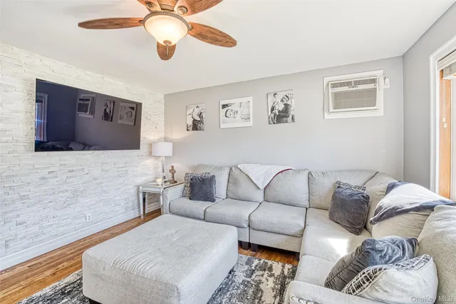 $699,000 | 210 11th Street, West Babylon, NY 11704