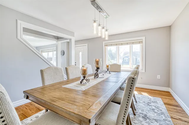 $699,000 | 210 11th Street, West Babylon, NY 11704