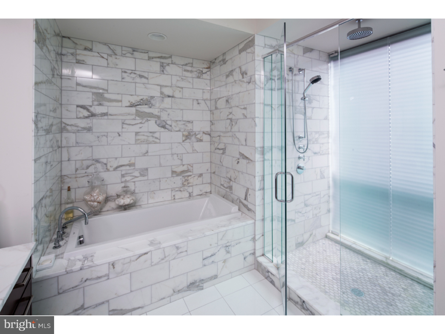 1706 Rittenhouse Square, Unit 2001 Philadelphia, PA 19103 - Photo 24 of 25 Gallery Image 24