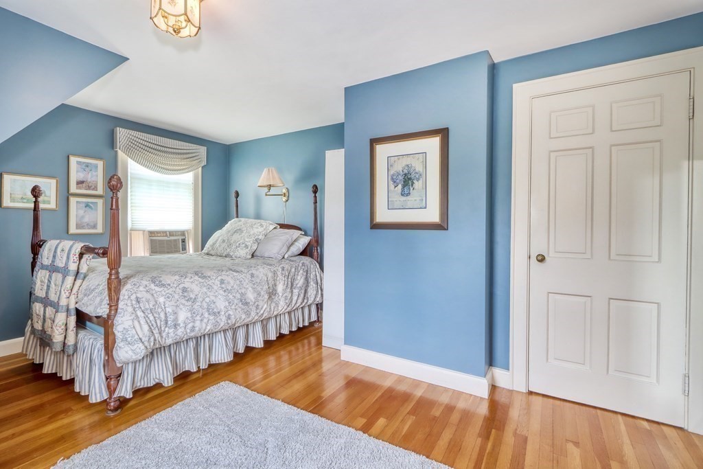 37 Sherwood Road Melrose, MA 02176 - Photo 21 of 42