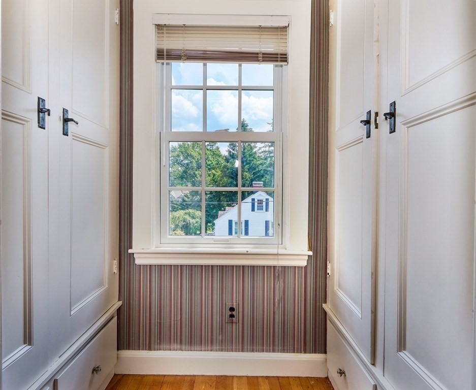 37 Sherwood Road Melrose, MA 02176 - Photo 23 of 42