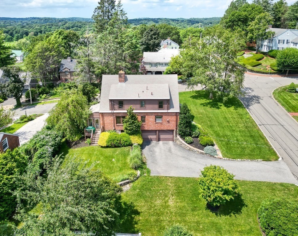 37 Sherwood Road Melrose, MA 02176 - Photo 3 of 42