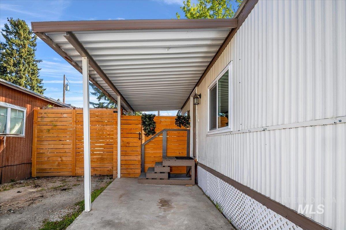 7701 West Ustick Road, Unit 14 Boise, ID 83704 - Photo 4 of 22 View of patio