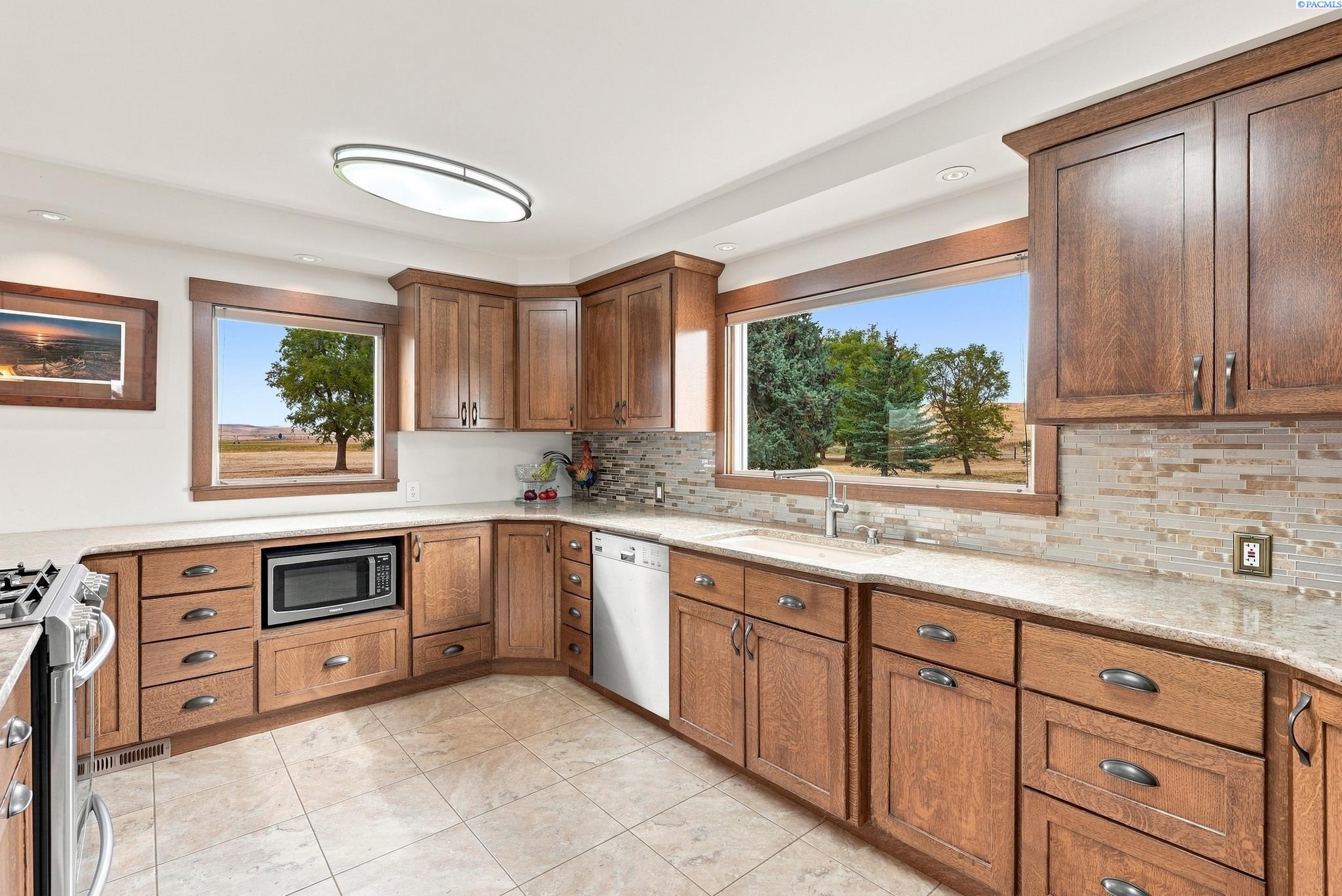 202 Glorfield Road St. John, WA 99171 - Photo 8 of 50 Gallery Image 8