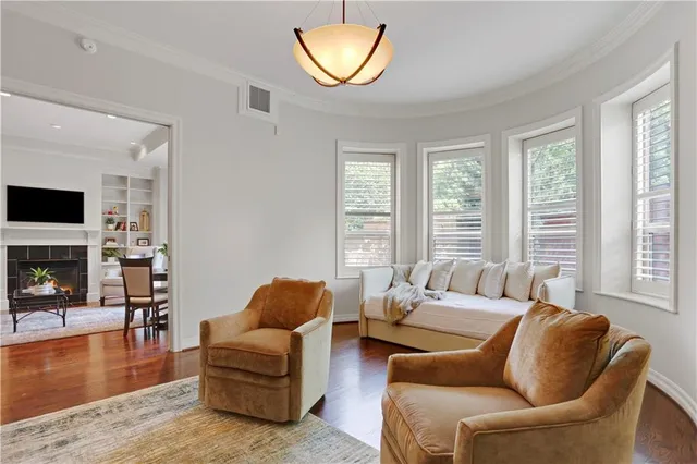 $665,000 | 4900 Central Street, Unit 104, Kansas City, MO 64112