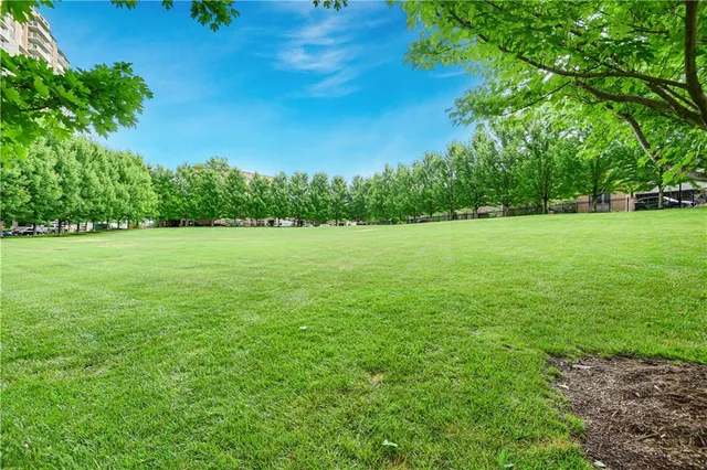 $665,000 | 4900 Central Street, Unit 104, Kansas City, MO 64112