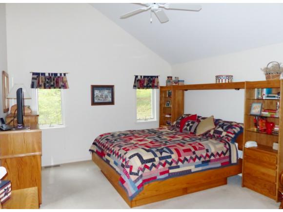 744 Fairbanks Turn Quechee, VT 05059 - Photo 8 of 24