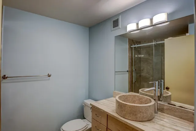 $165,000 | 475 North Highland Street, Unit 5B, Memphis, TN 38122