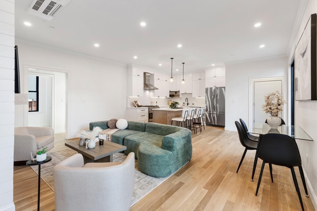 27 Shepard Street, Unit 3 Boston, MA 02135 - Photo 4 of 31