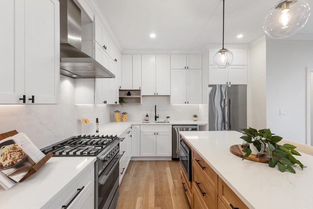 27 Shepard Street, Unit 3 Boston, MA 02135 - Photo 8 of 31