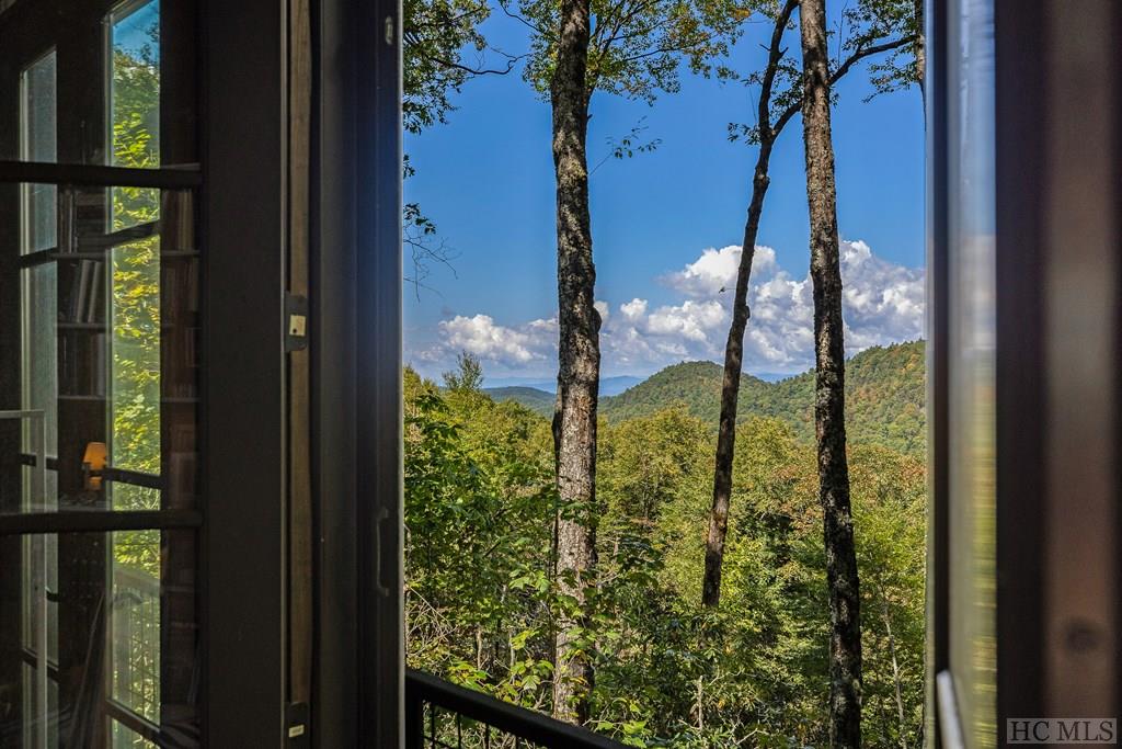 843 Kettle Rock Road Highlands, NC 28741 - Photo 12 of 57 Gallery Image 12