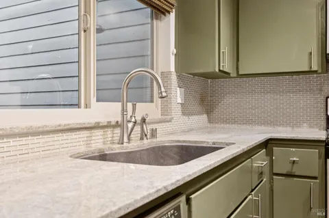 a close view of sink and tap