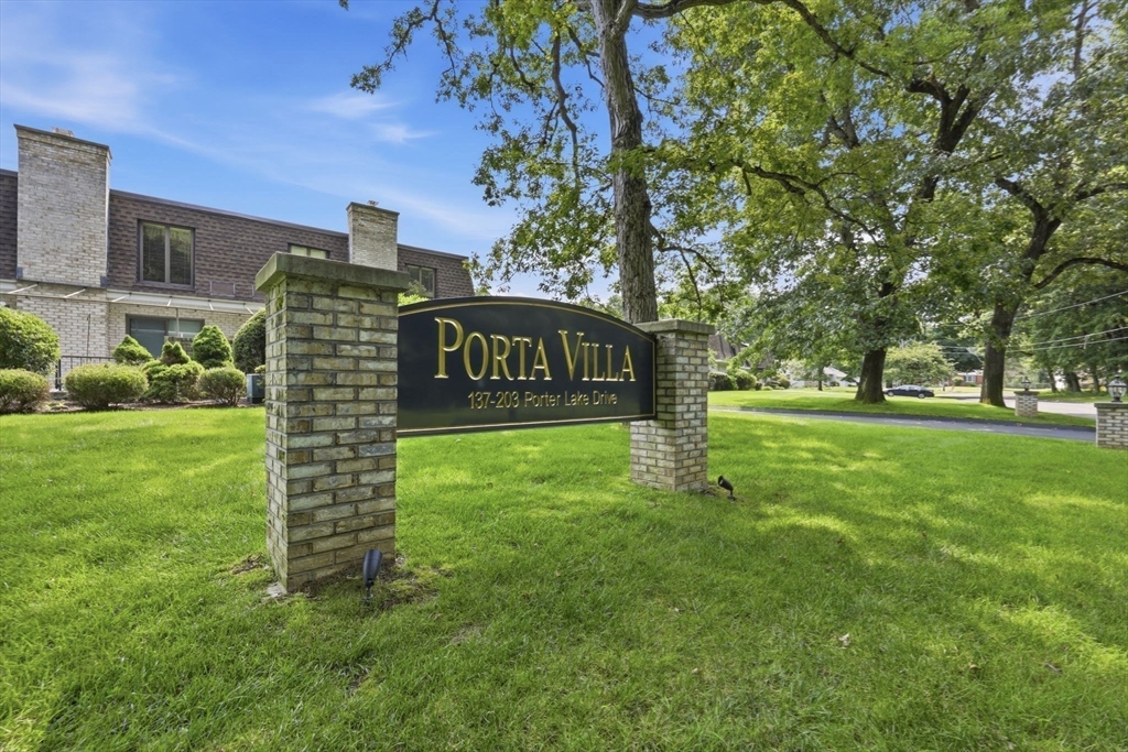 155 Porter Lake Drive, Unit 155 Springfield, MA 01106 - Photo 3 of 36