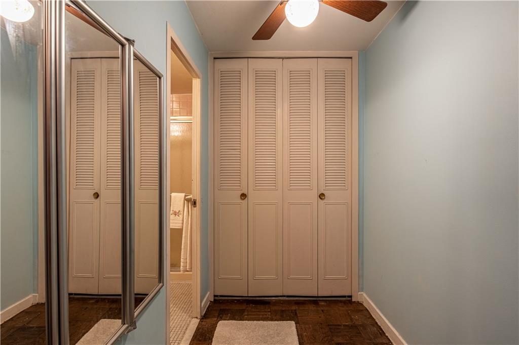 112 Washington Place, Unit 2F Pittsburgh, PA 15219 - Photo 14 of 30 a view of front door