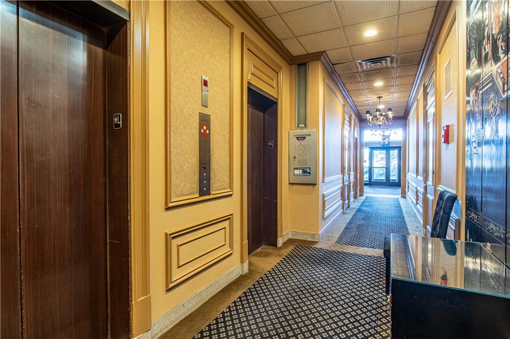 112 Washington Place, Unit 2F Pittsburgh, PA 15219 - Photo 4 of 30 a view of gallery