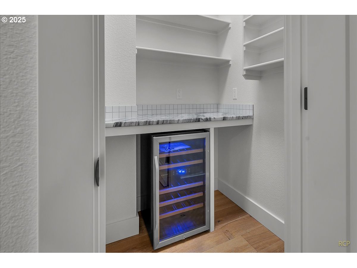 217 Southwest Flower Street Portland, OR 97239 - Photo 13 of 45 Pantry