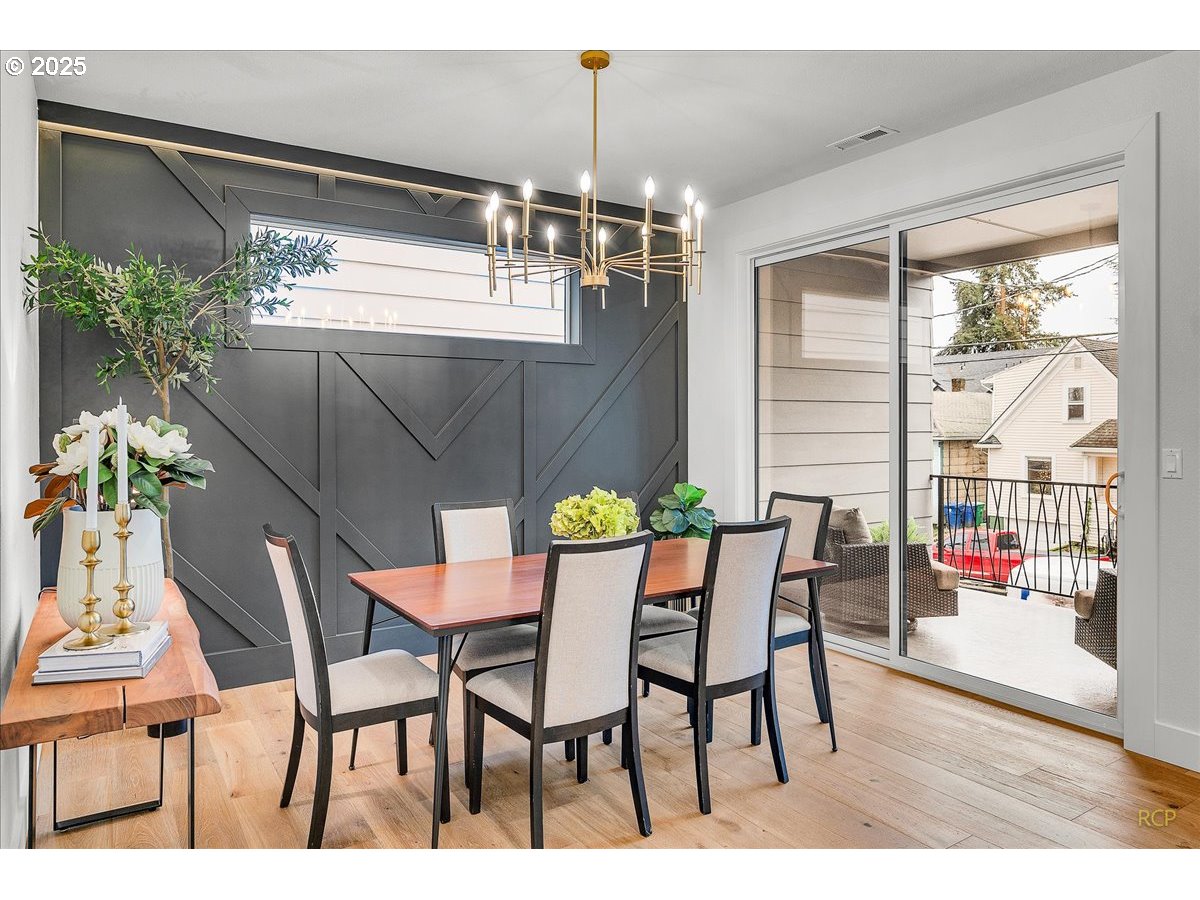 217 Southwest Flower Street Portland, OR 97239 - Photo 17 of 45