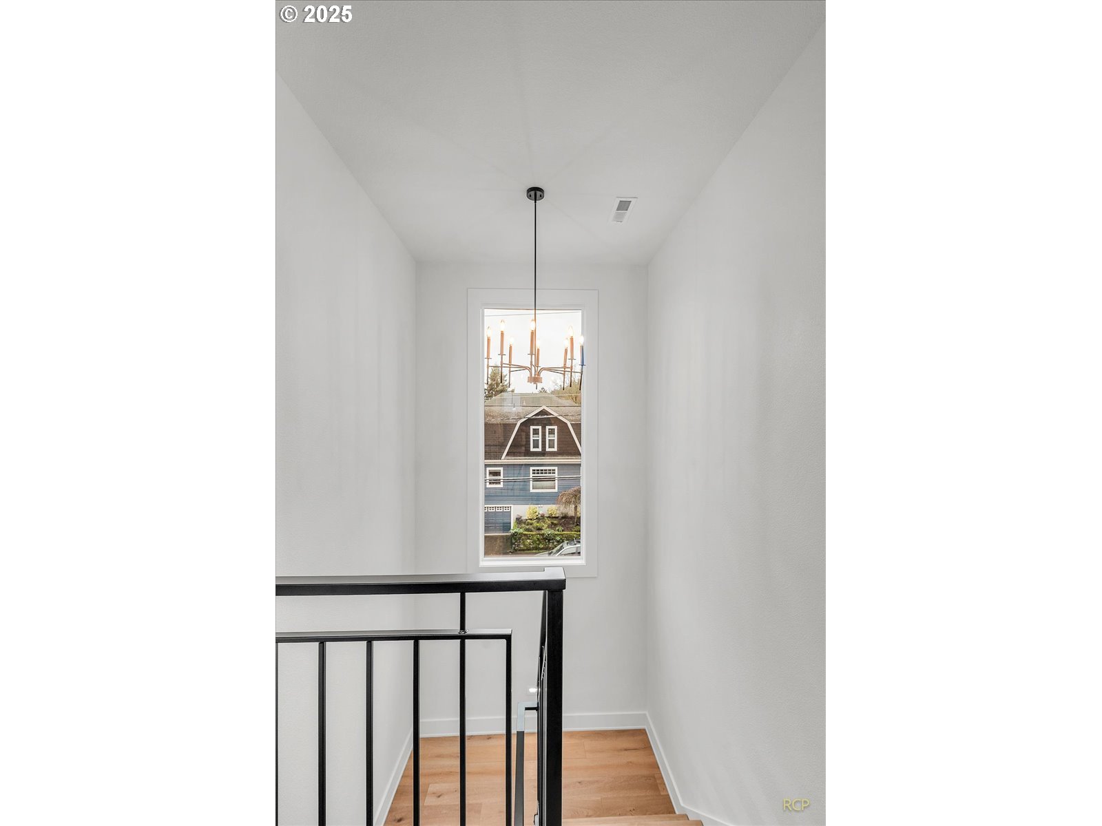 217 Southwest Flower Street Portland, OR 97239 - Photo 27 of 45