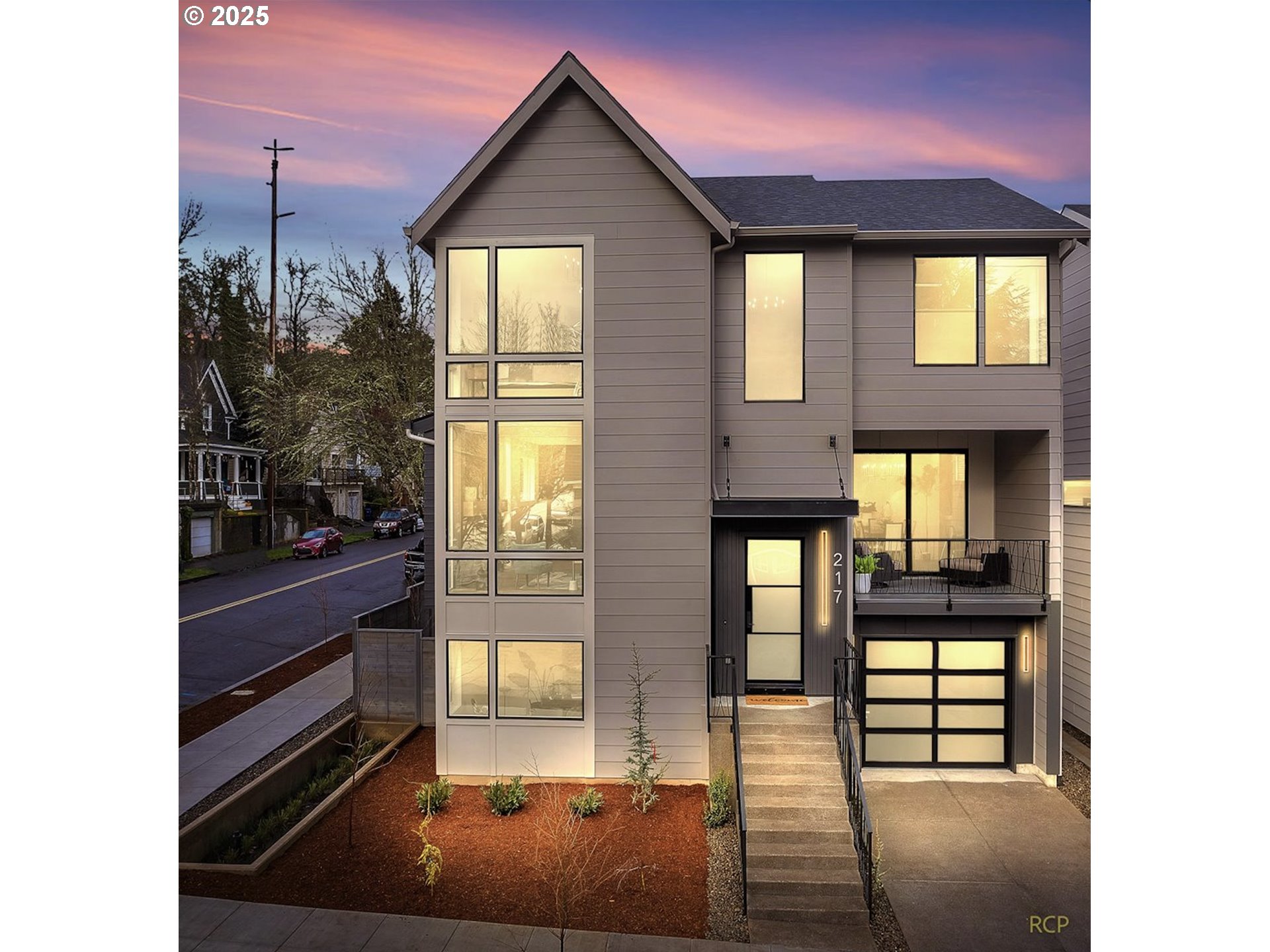 217 Southwest Flower Street Portland, OR 97239 - Photo 43 of 45