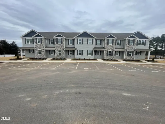 $1,450 | 1005 Peony Lane, Youngsville, NC 27596