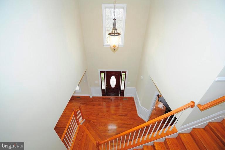815 Coen Road Street, MD 21154 - Photo 11 of 21 Entrance / Foyer