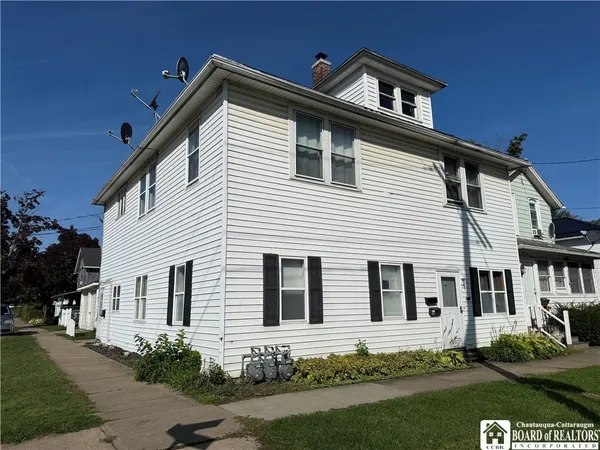 $129,900 | 639 1/2 Park Avenue, Unit 2, Dunkirk, NY 14048