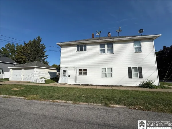 $129,900 | 639 1/2 Park Avenue, Unit 2, Dunkirk, NY 14048