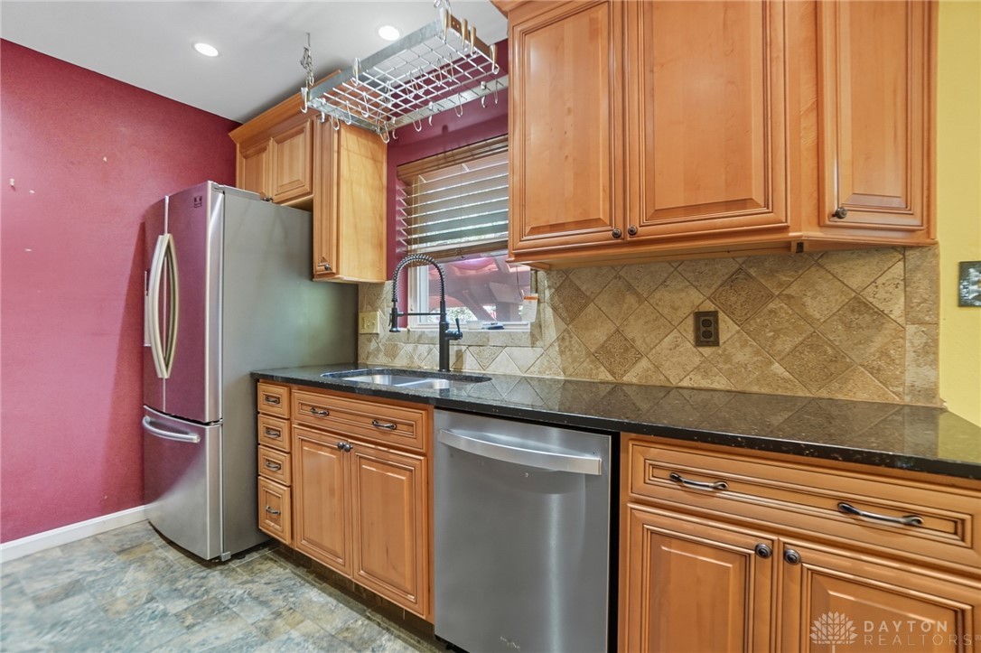 229 South Bromfield Road Kettering, OH 45429 - Photo 17 of 57