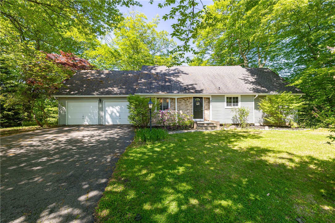 291 Whitney Road Perinton, NY 14526 - Photo 2 of 35