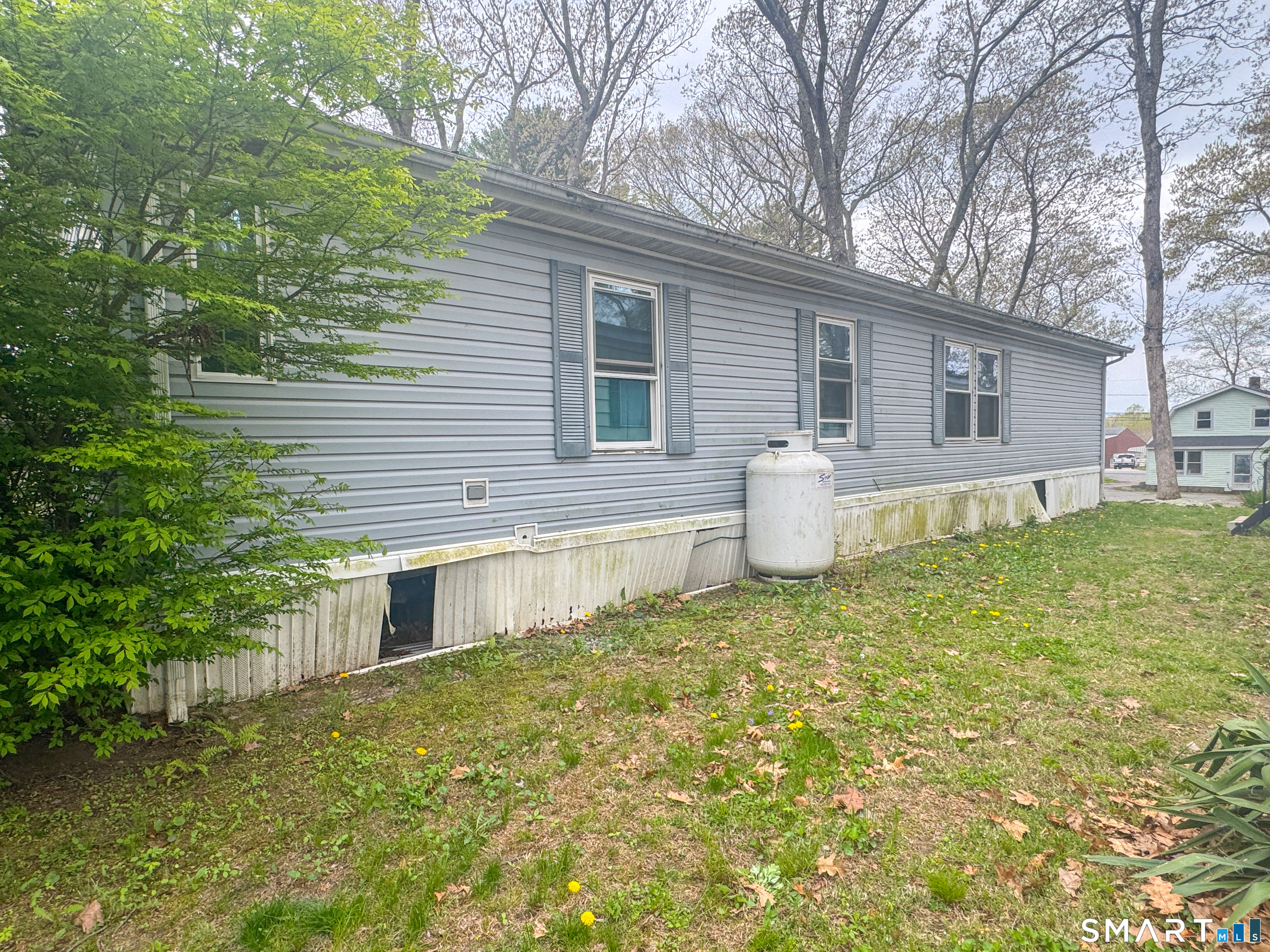 268 Flanders Road Groton, CT 06355 - Photo 8 of 27
