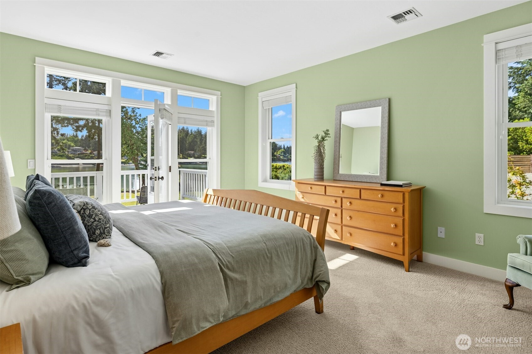 15809 Virginia Point Road Northeast Poulsbo, WA 98370 - Photo 16 of 37