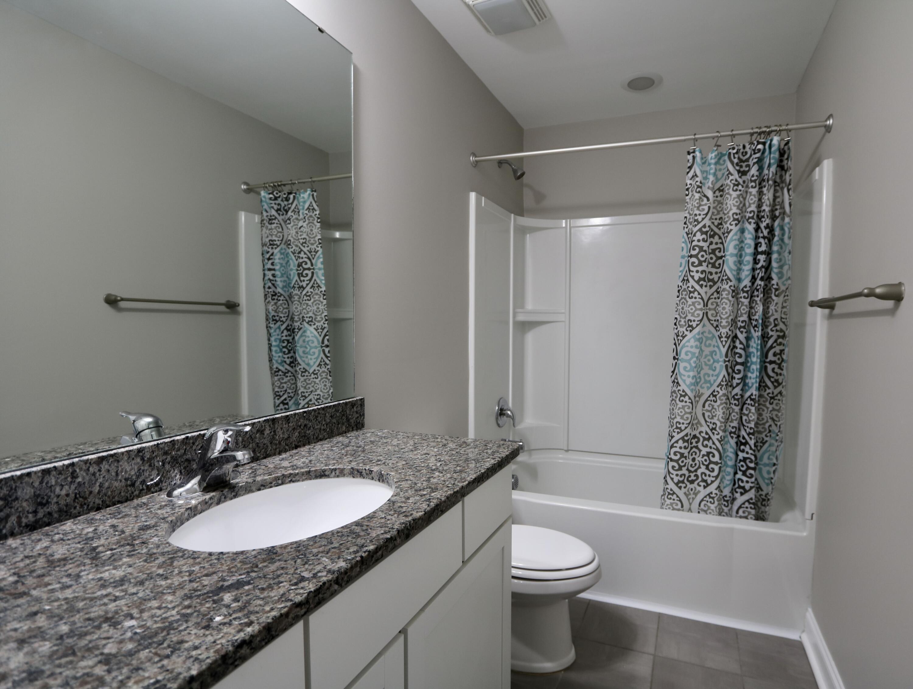 7869 Montview Road North Charleston, SC 29418 - Photo 14 of 25 Full bath