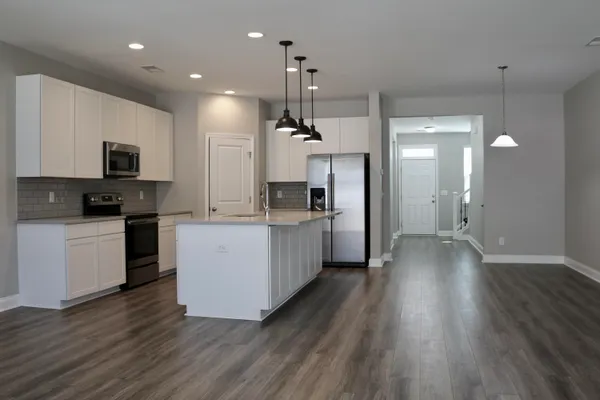 $2,200 | 7869 Montview Road, North Charleston, SC 29418