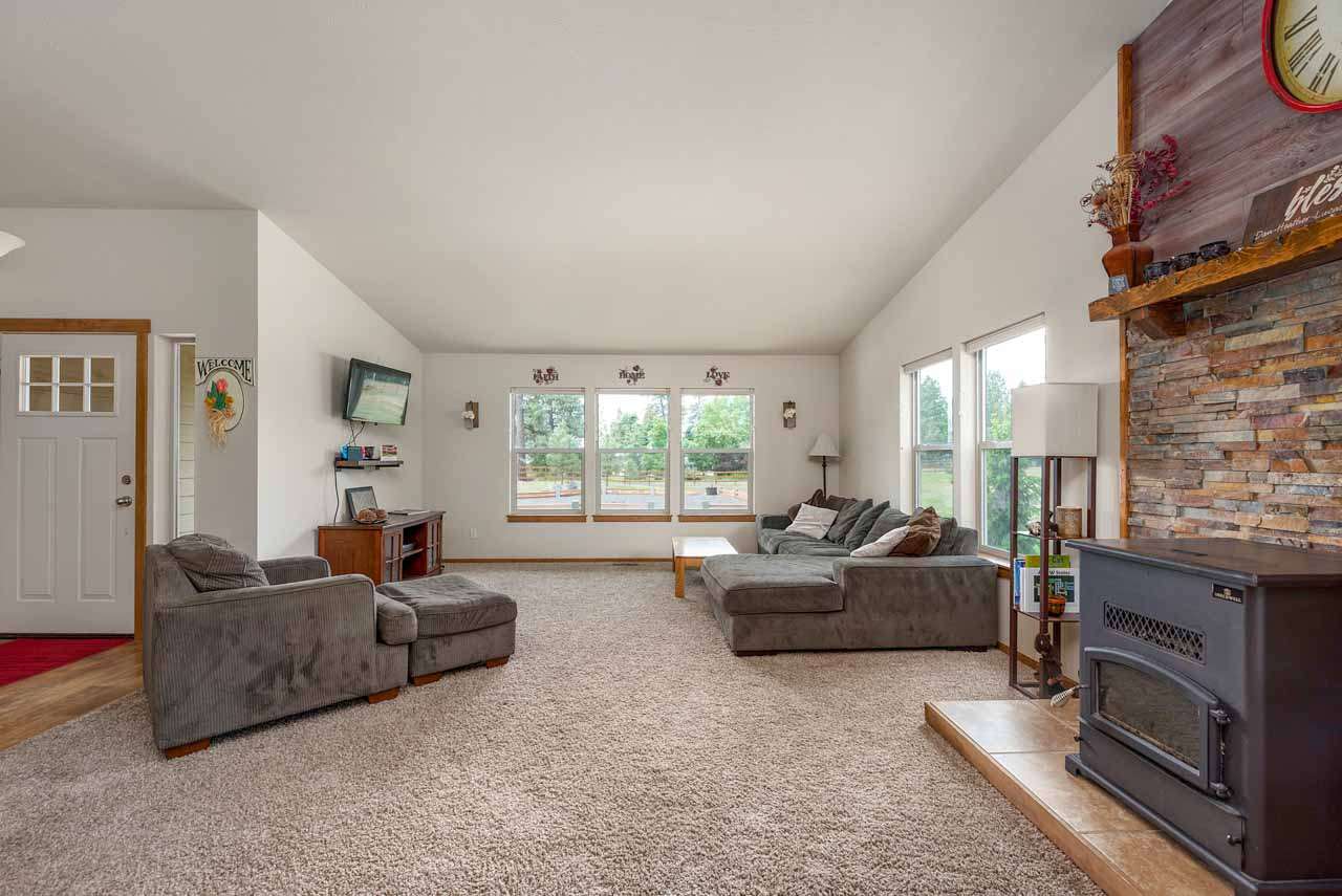 4108 West Gunthers Road Spokane, WA 99224 - Photo 4 of 20