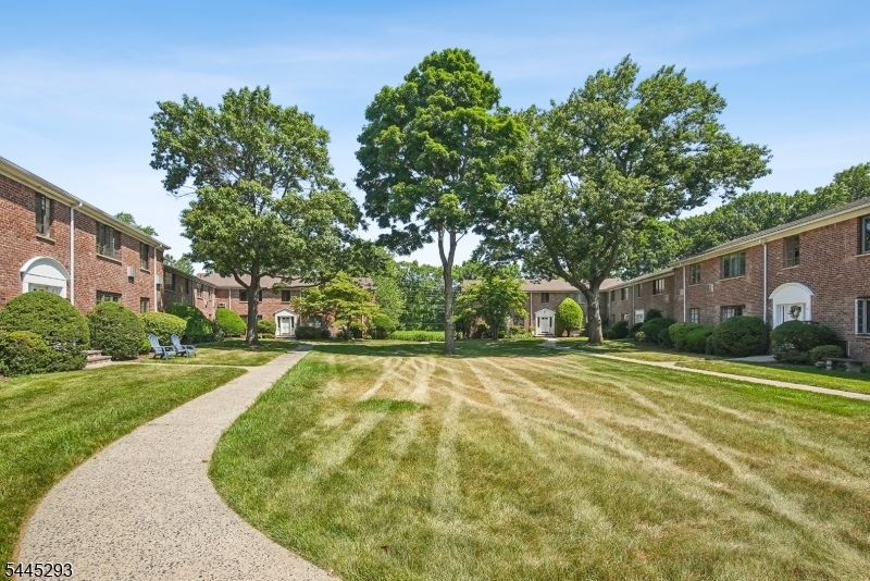 93 Troy Drive, Unit D Springfield, NJ 07081 - Photo 12 of 14