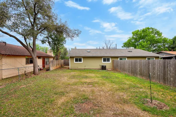 $1,695 | 6204 Linda Lane, Unit B, Austin, TX 78723