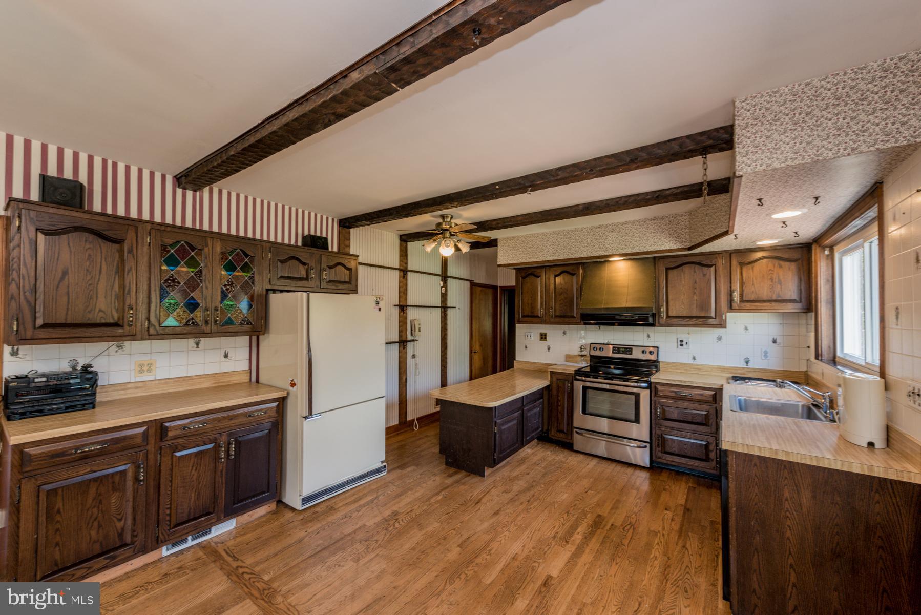 3653 Valley Road Ellicott City, MD 21042 - Photo 11 of 23 Kitchen