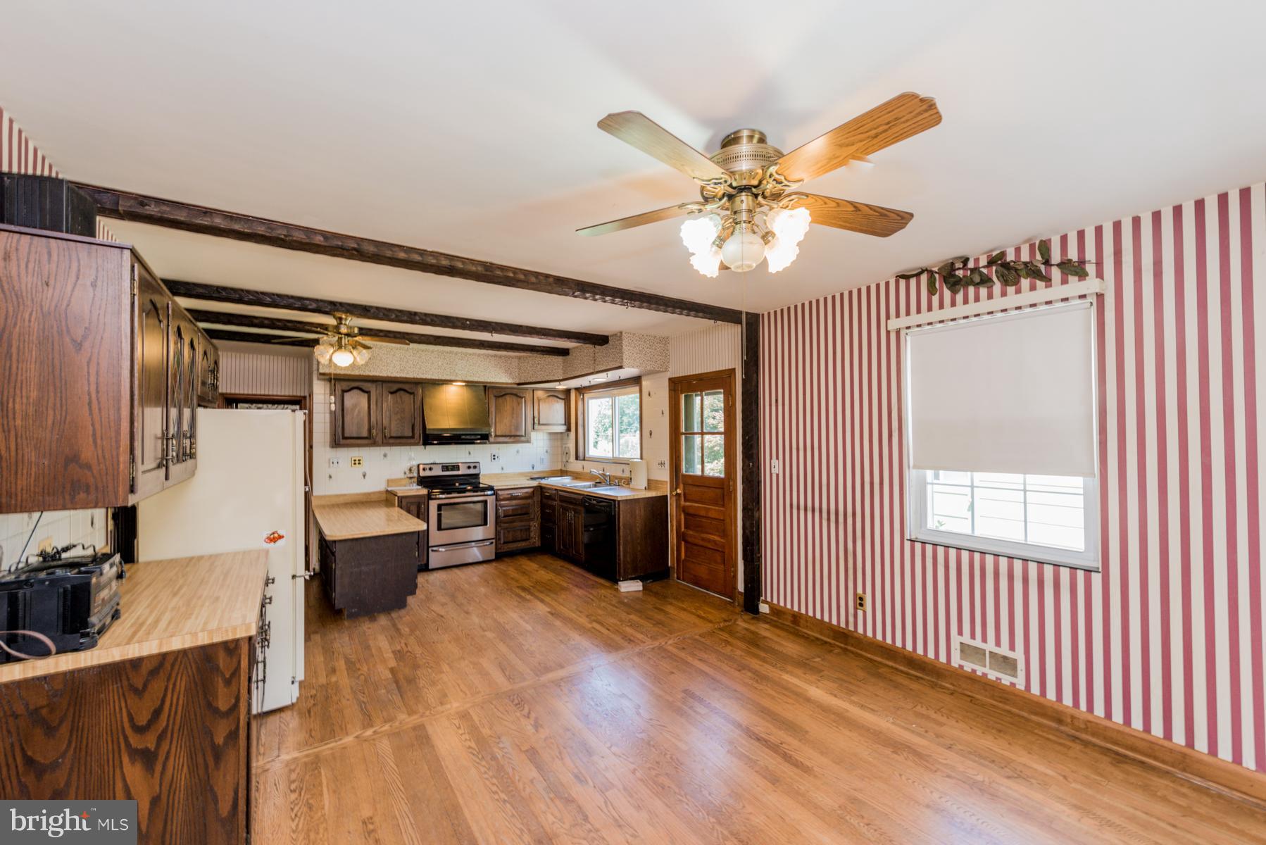3653 Valley Road Ellicott City, MD 21042 - Photo 13 of 23 Kitchen