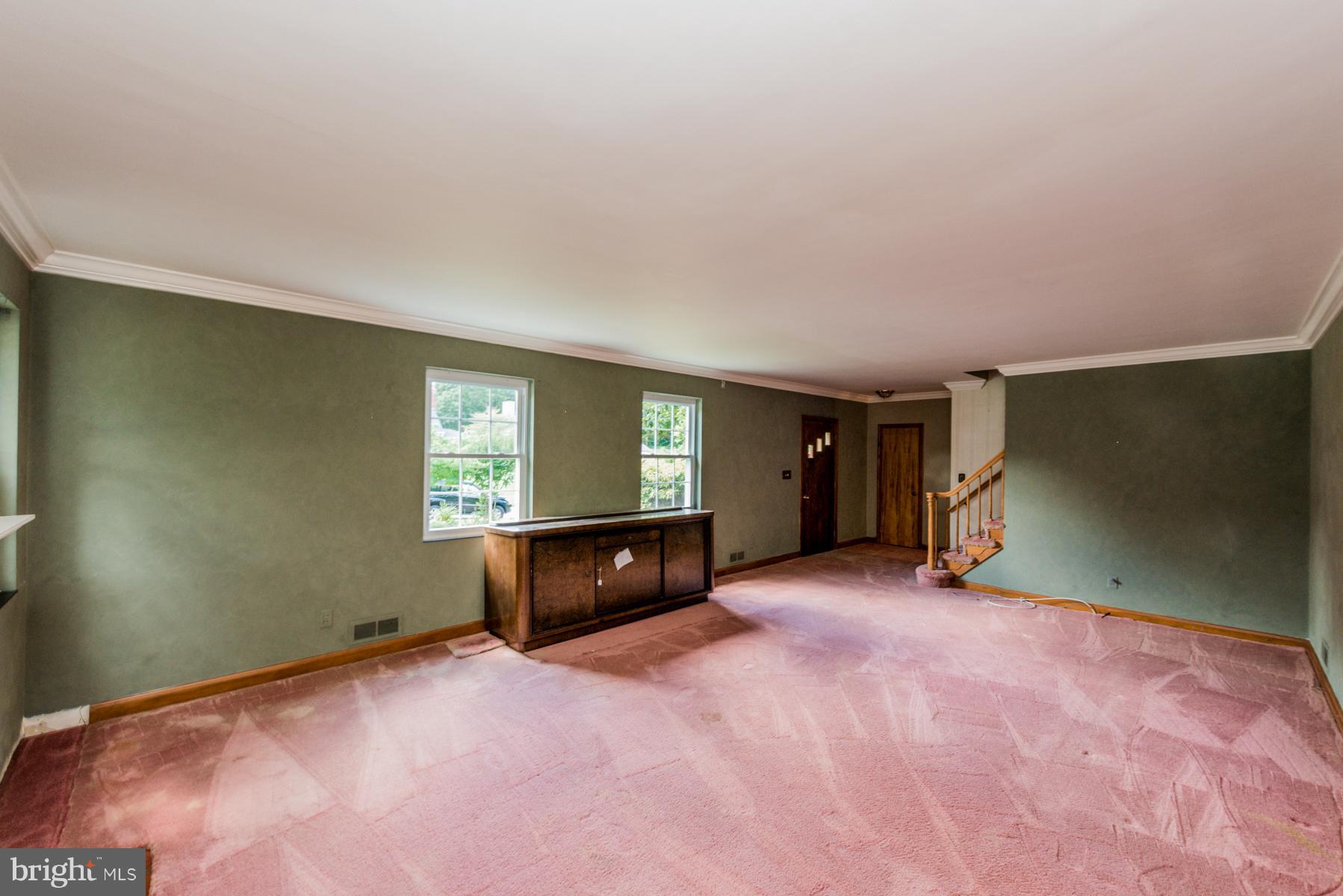 3653 Valley Road Ellicott City, MD 21042 - Photo 5 of 23 Living Room