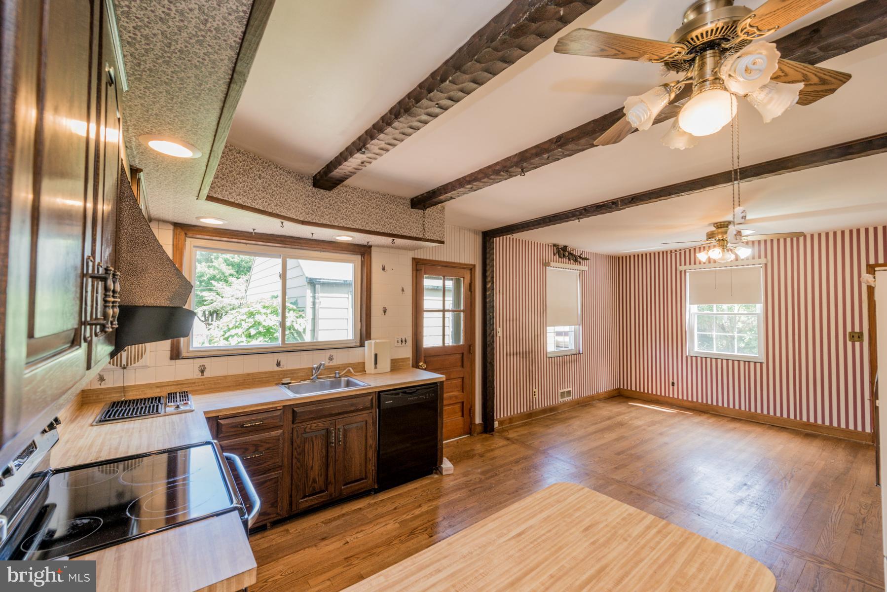3653 Valley Road Ellicott City, MD 21042 - Photo 8 of 23 Kitchen