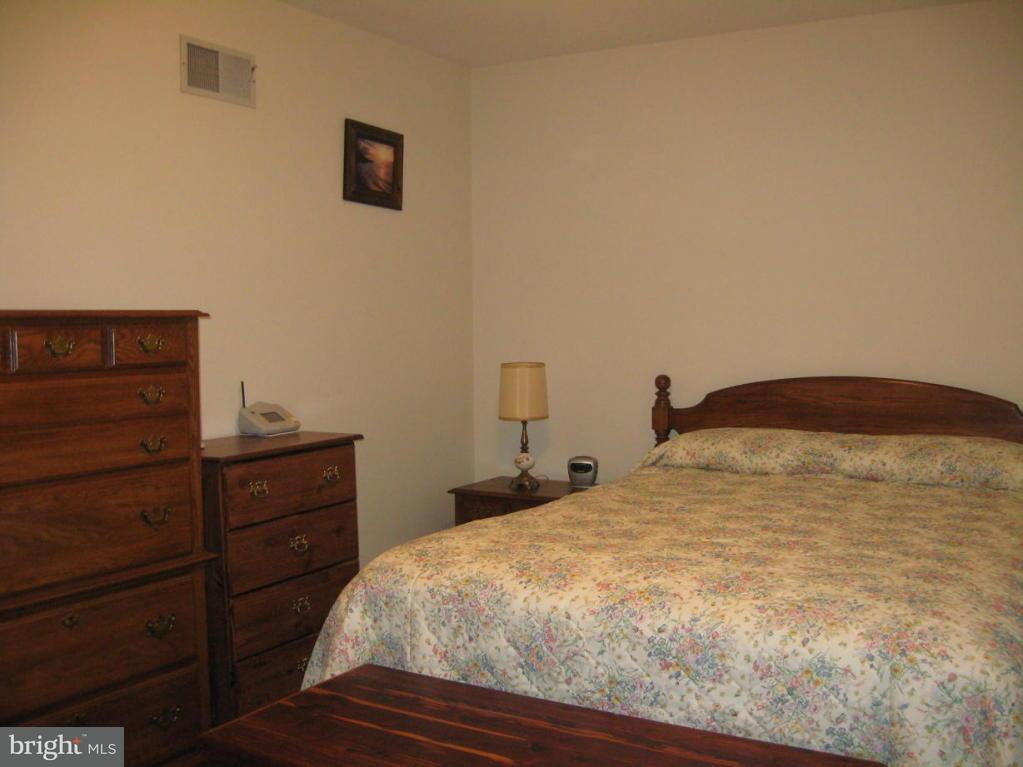 3975 Locust Grove Road Columbia, PA 17512 - Photo 11 of 34