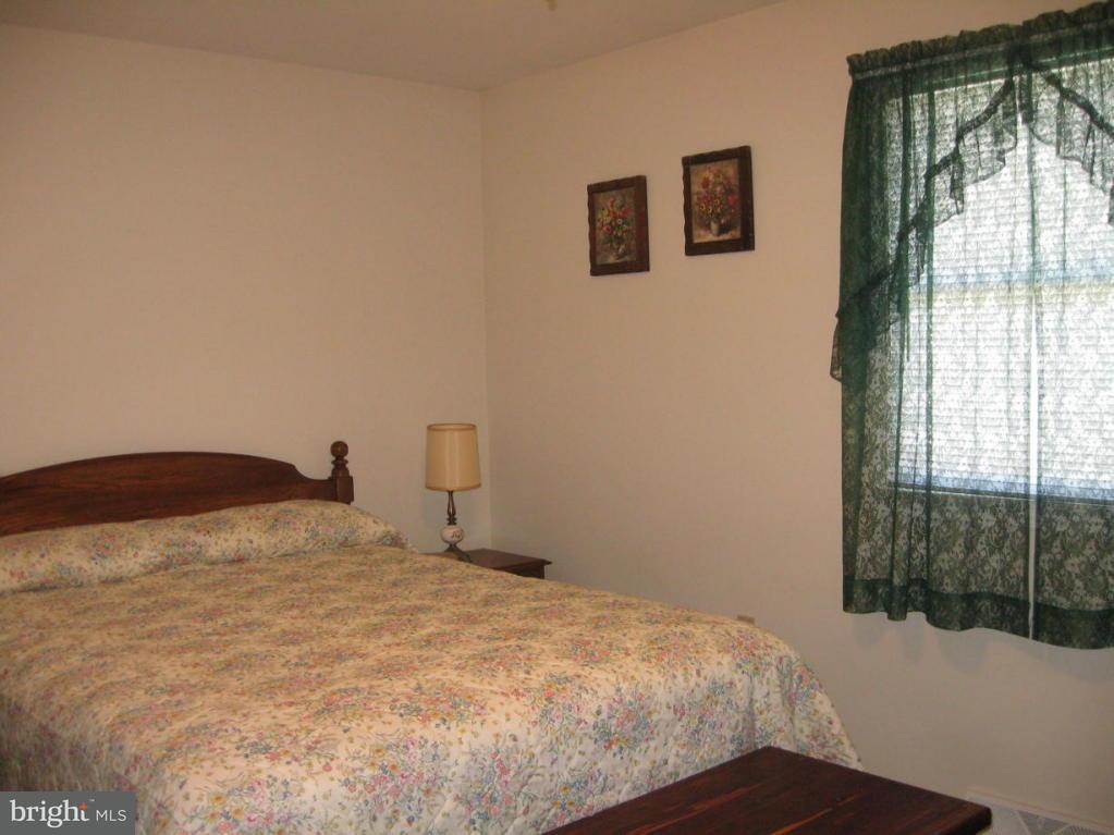 3975 Locust Grove Road Columbia, PA 17512 - Photo 14 of 34