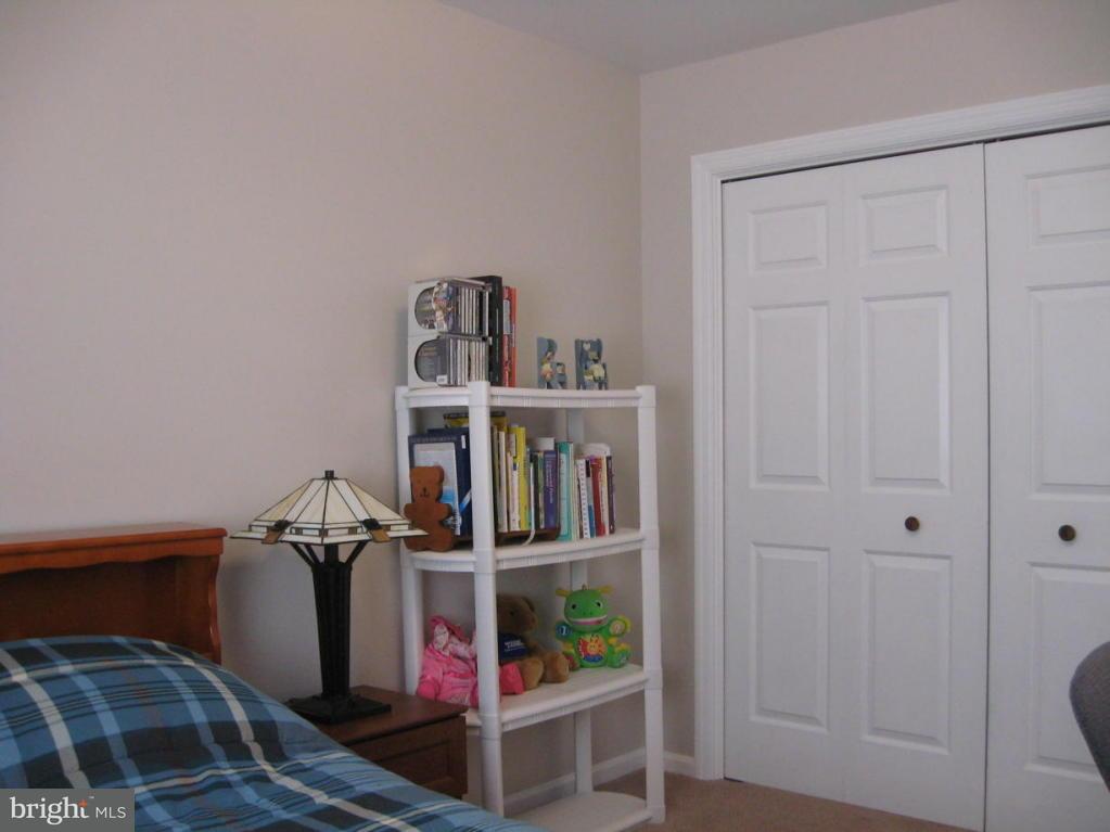 3975 Locust Grove Road Columbia, PA 17512 - Photo 17 of 34
