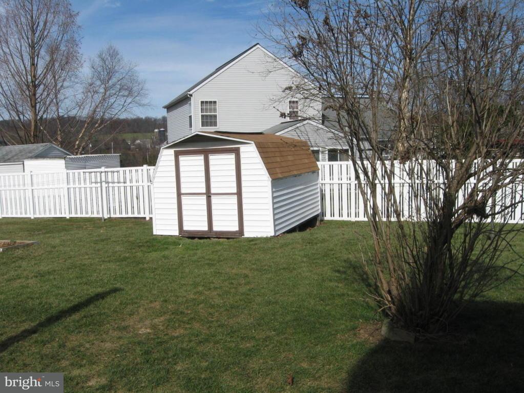 3975 Locust Grove Road Columbia, PA 17512 - Photo 29 of 34