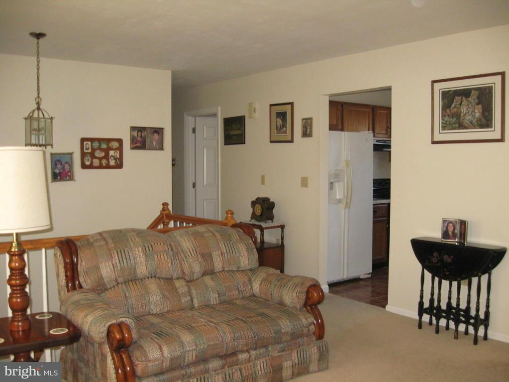 3975 Locust Grove Road Columbia, PA 17512 - Photo 4 of 34