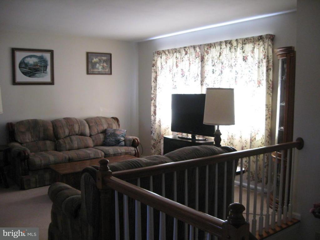 3975 Locust Grove Road Columbia, PA 17512 - Photo 6 of 34